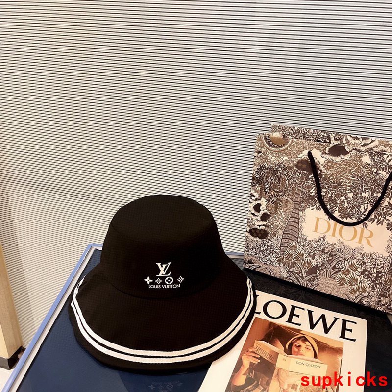 Louis Vuitton Luxury Cap