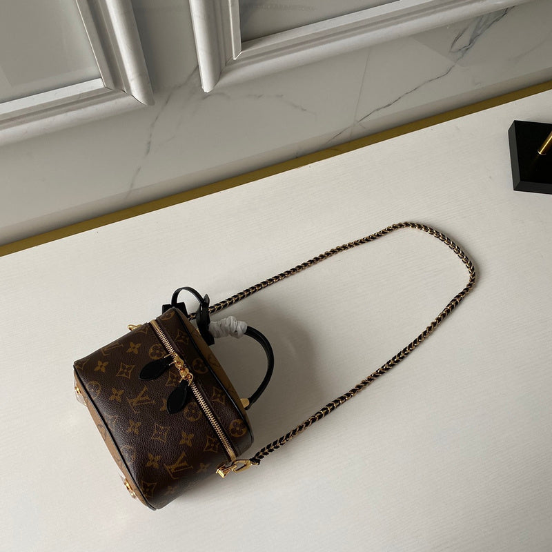 I W Fashion Lu-Vi bags - 17392