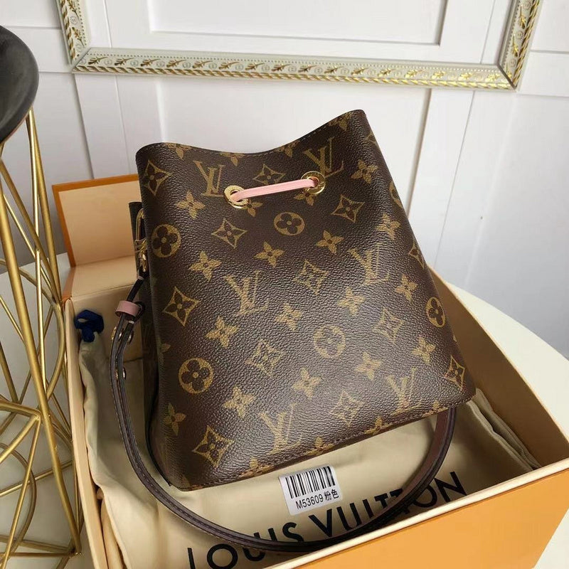 I W Fashion Lu-Vi bags - 17767