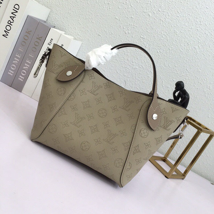 LOV2 Bags - Luxurious Bags  993