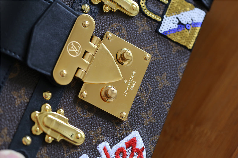 I W Fashion Lu-Vi bags - 8215