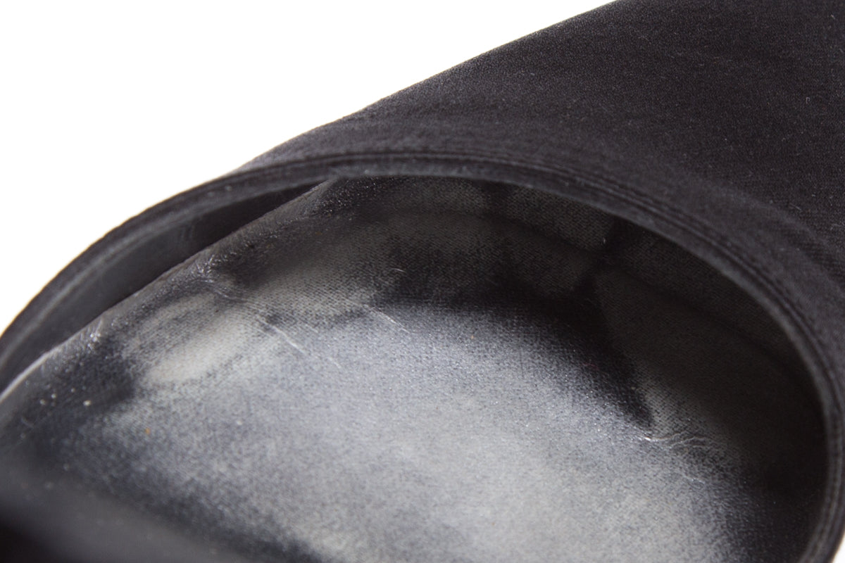 Stuart Weitzman Black Heels SZ 5.5