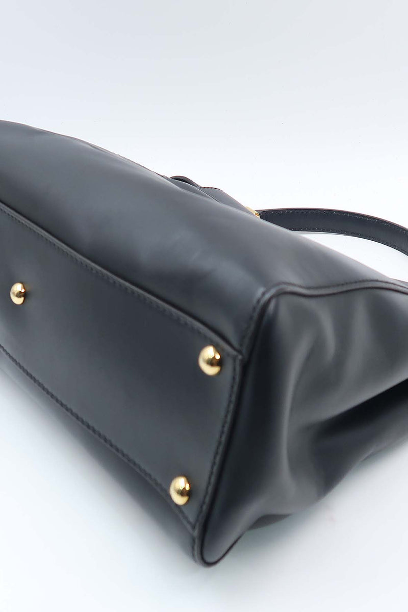 Regular Peekaboo Black
