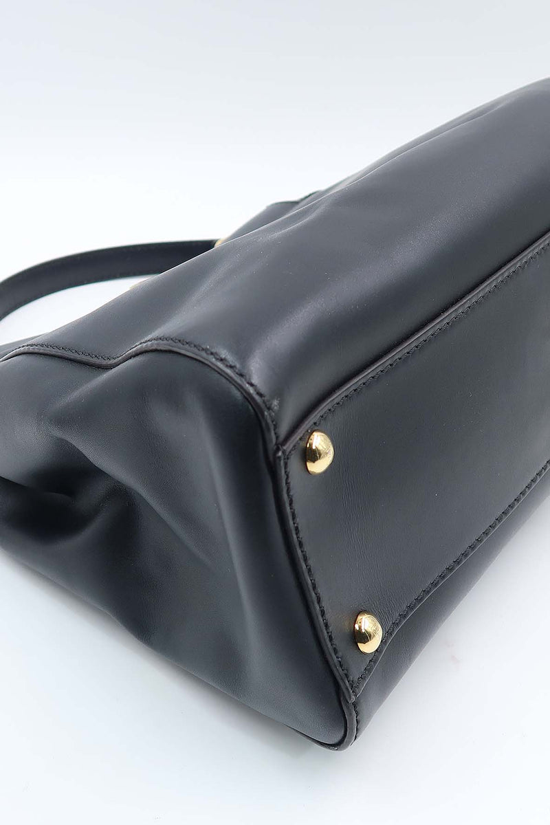 Regular Peekaboo Black