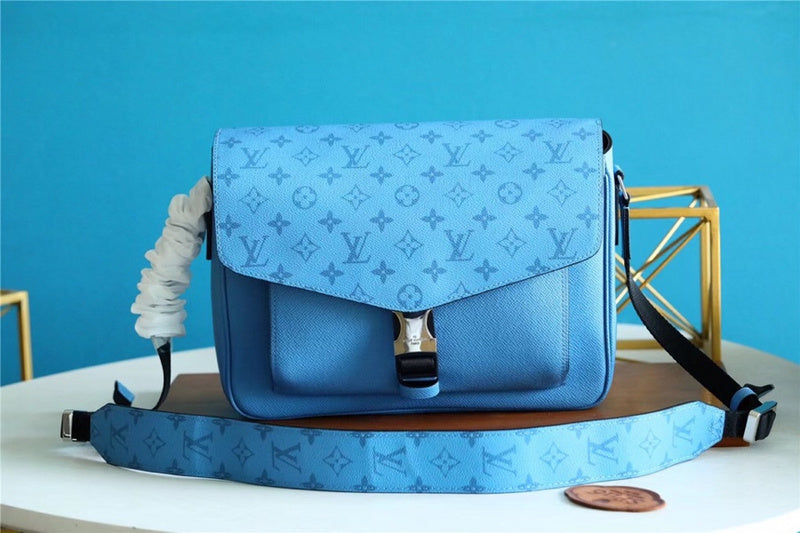 I W Fashion Lu-Vi bags - 10290
