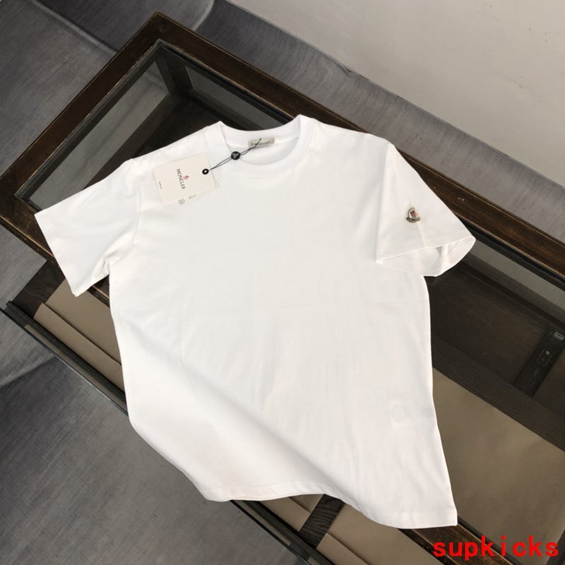 Moncler Luxury Cloth