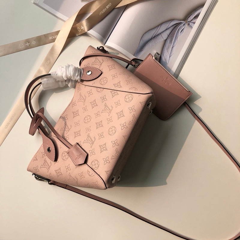 LOV2 Bags - Luxurious Bags  990