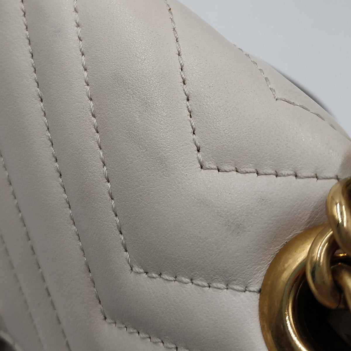 GG Marmont Small Matelasse Shoulder Bag White
