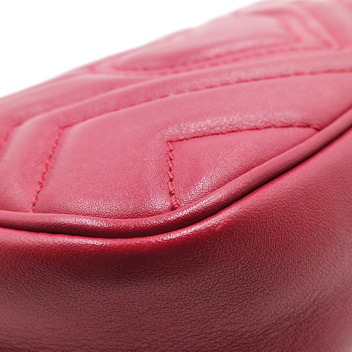 GG Marmont Super Mini Matelasse Bag Red Red