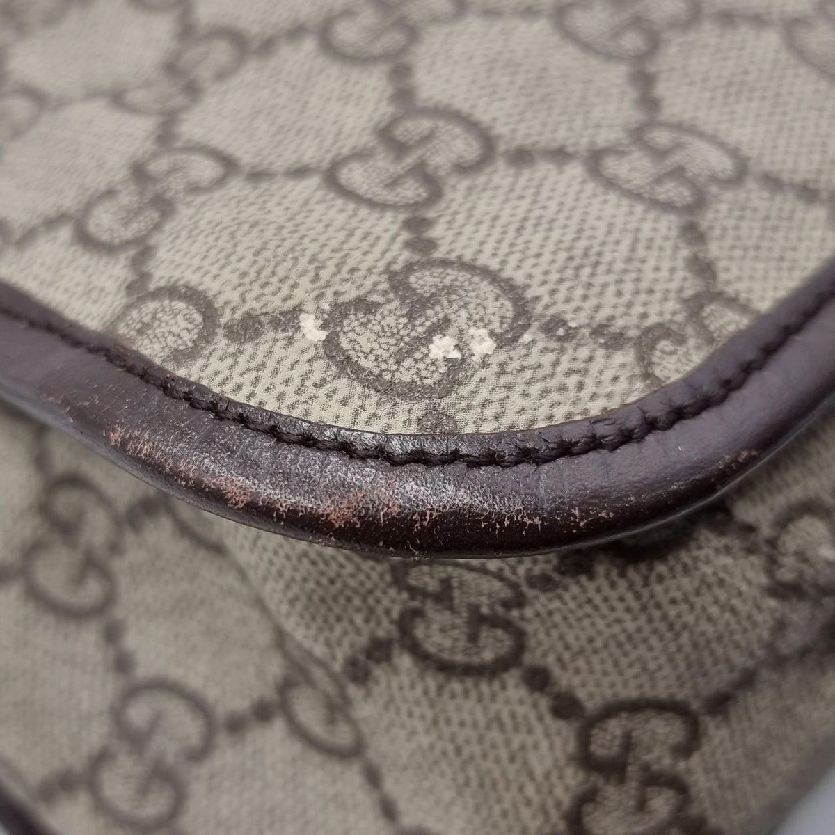 GG Supreme Web Messenger Bag Beige