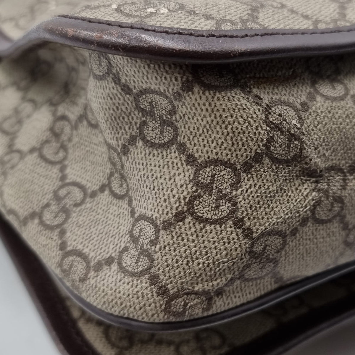 GG Supreme Web Messenger Bag Beige