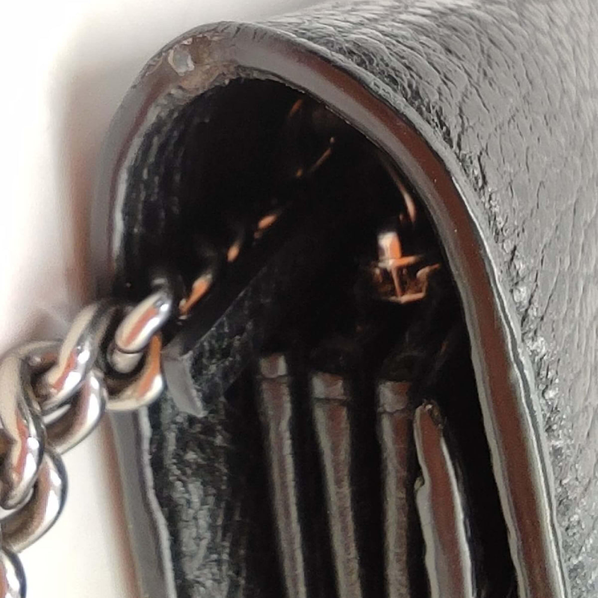 Mini Dionysus Wallet on Chain Black