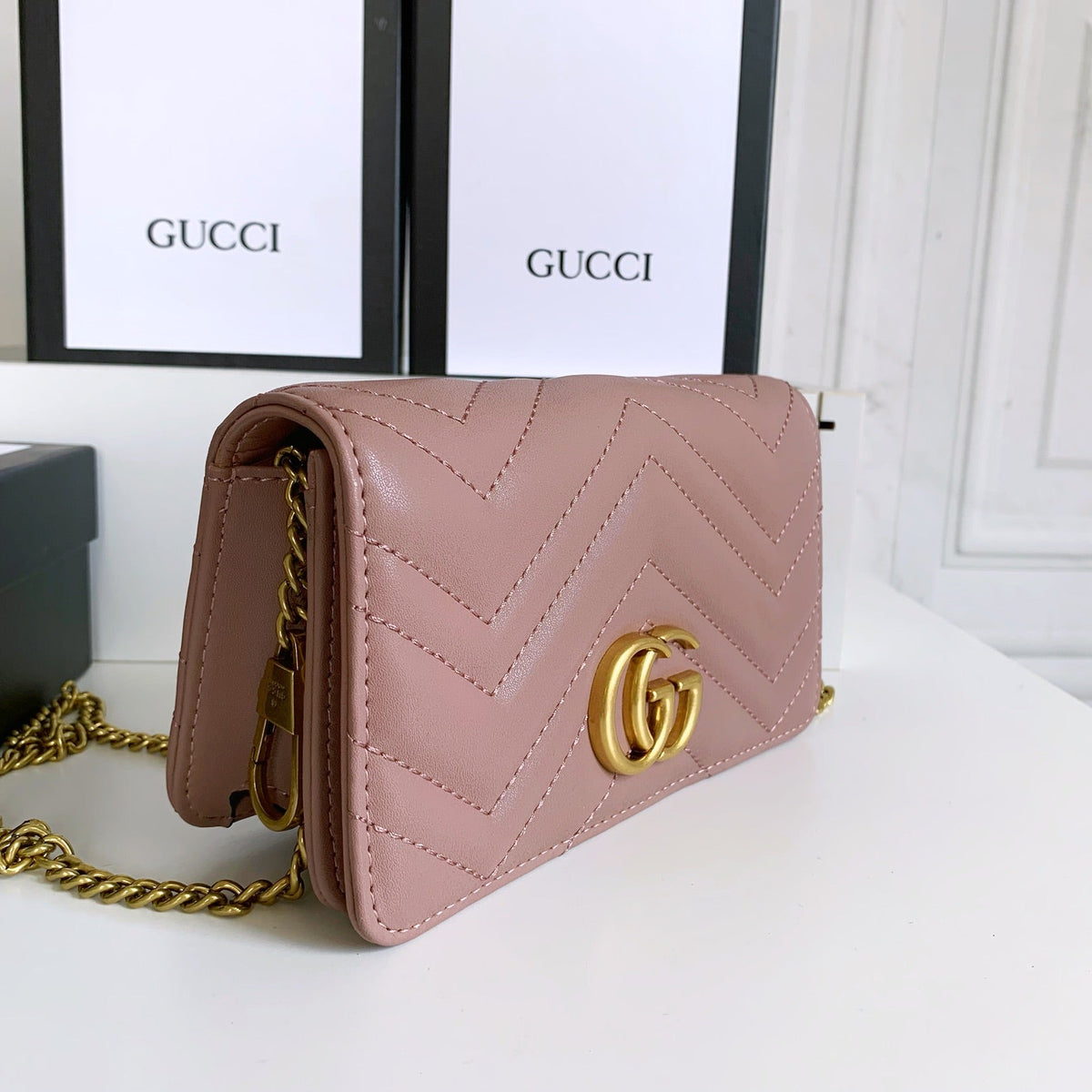 Elite Carryalls