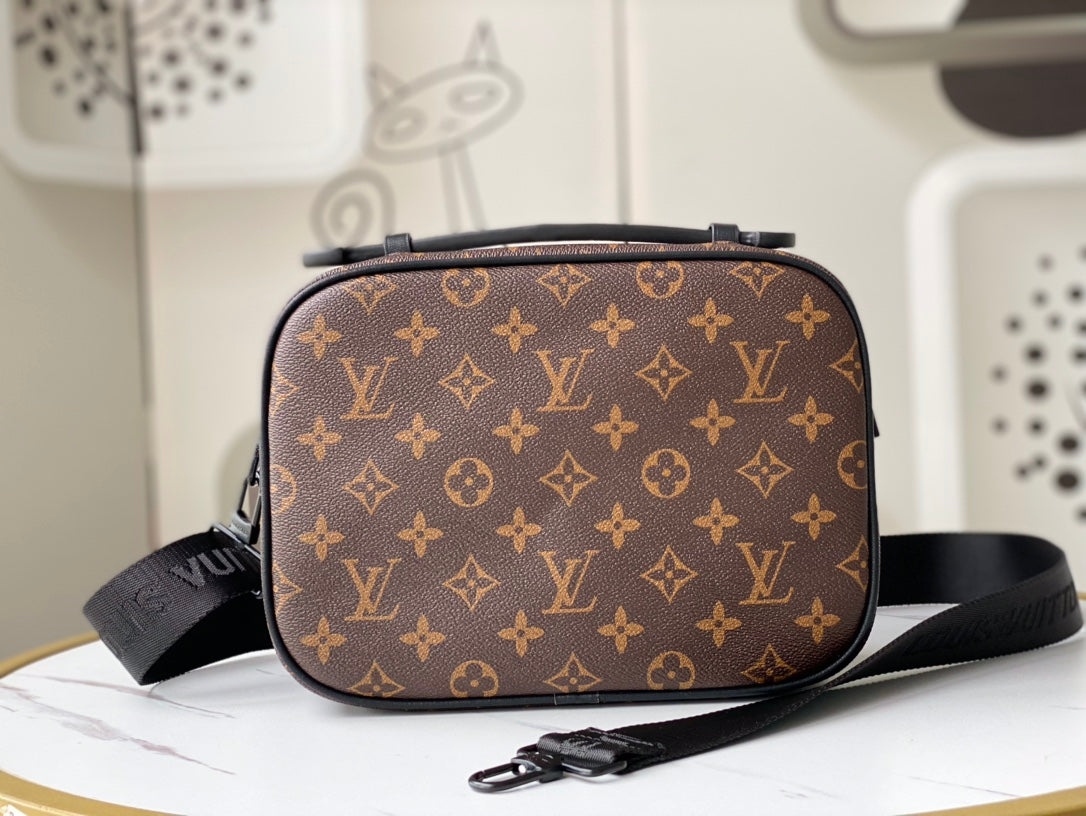 Elite Carryalls
