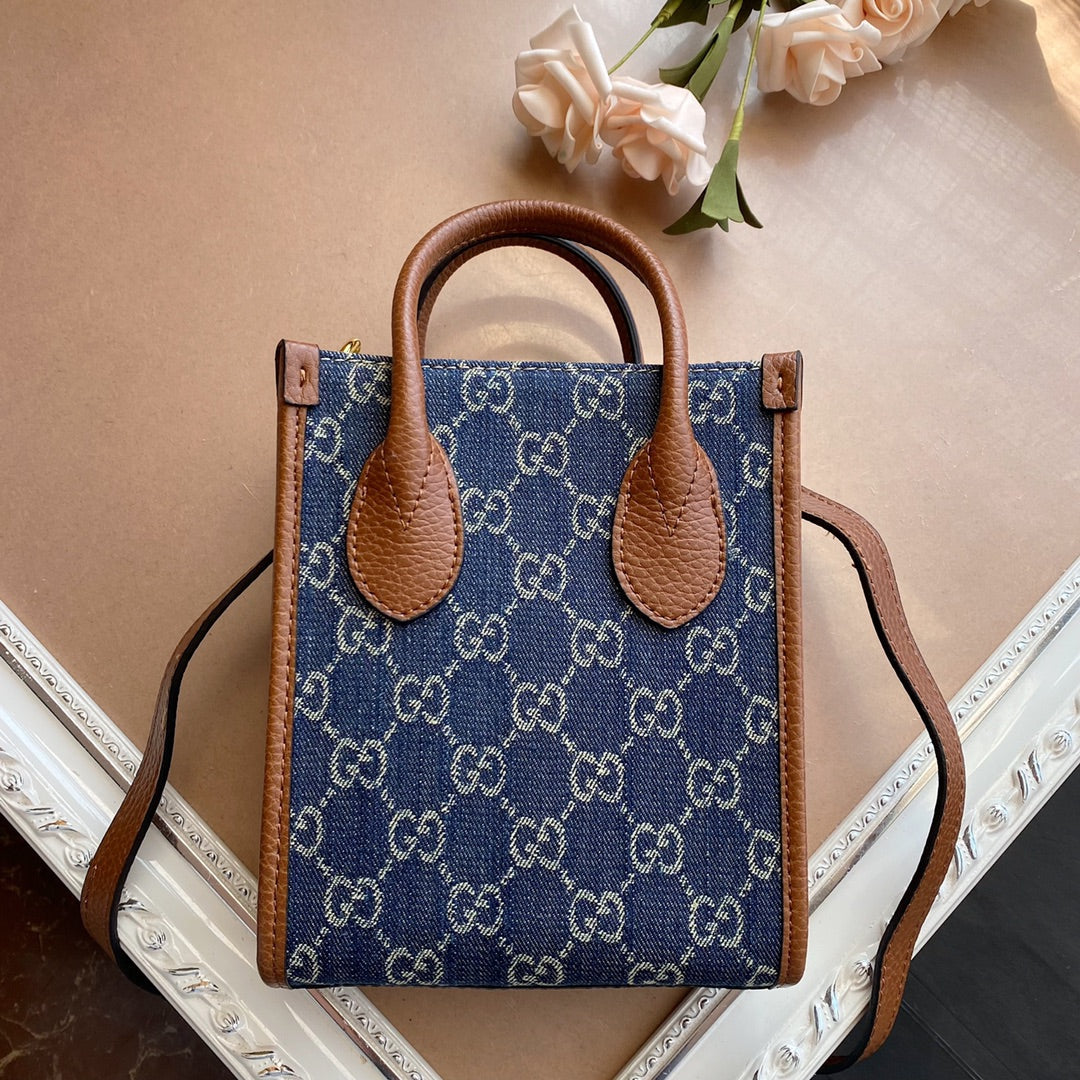 Elite Carryalls