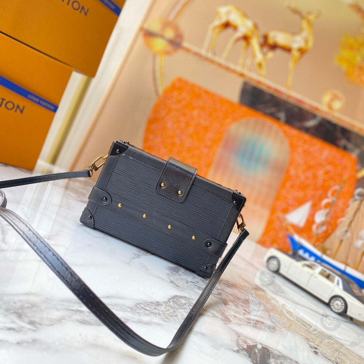 Elite Carryalls