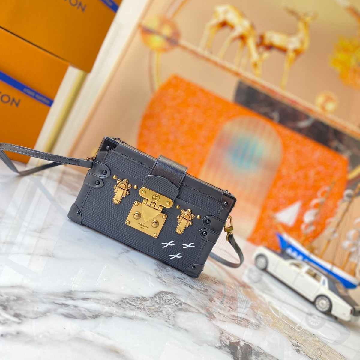 Elite Carryalls