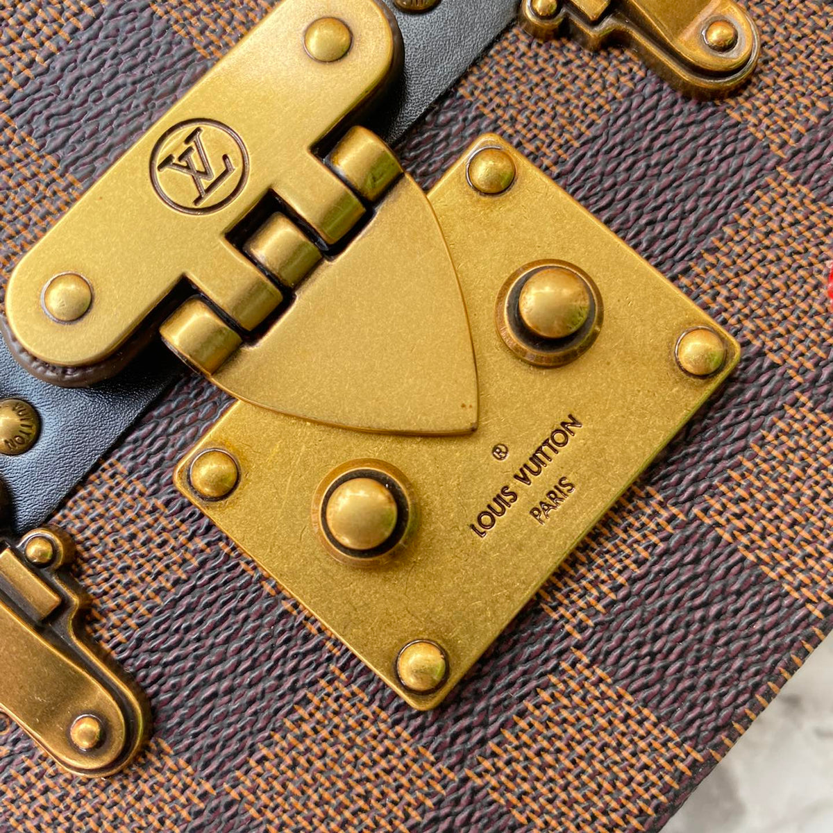 Elite Carryalls