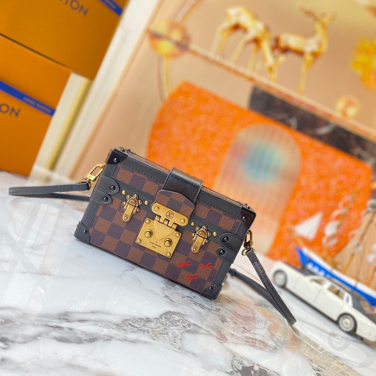 Elite Carryalls