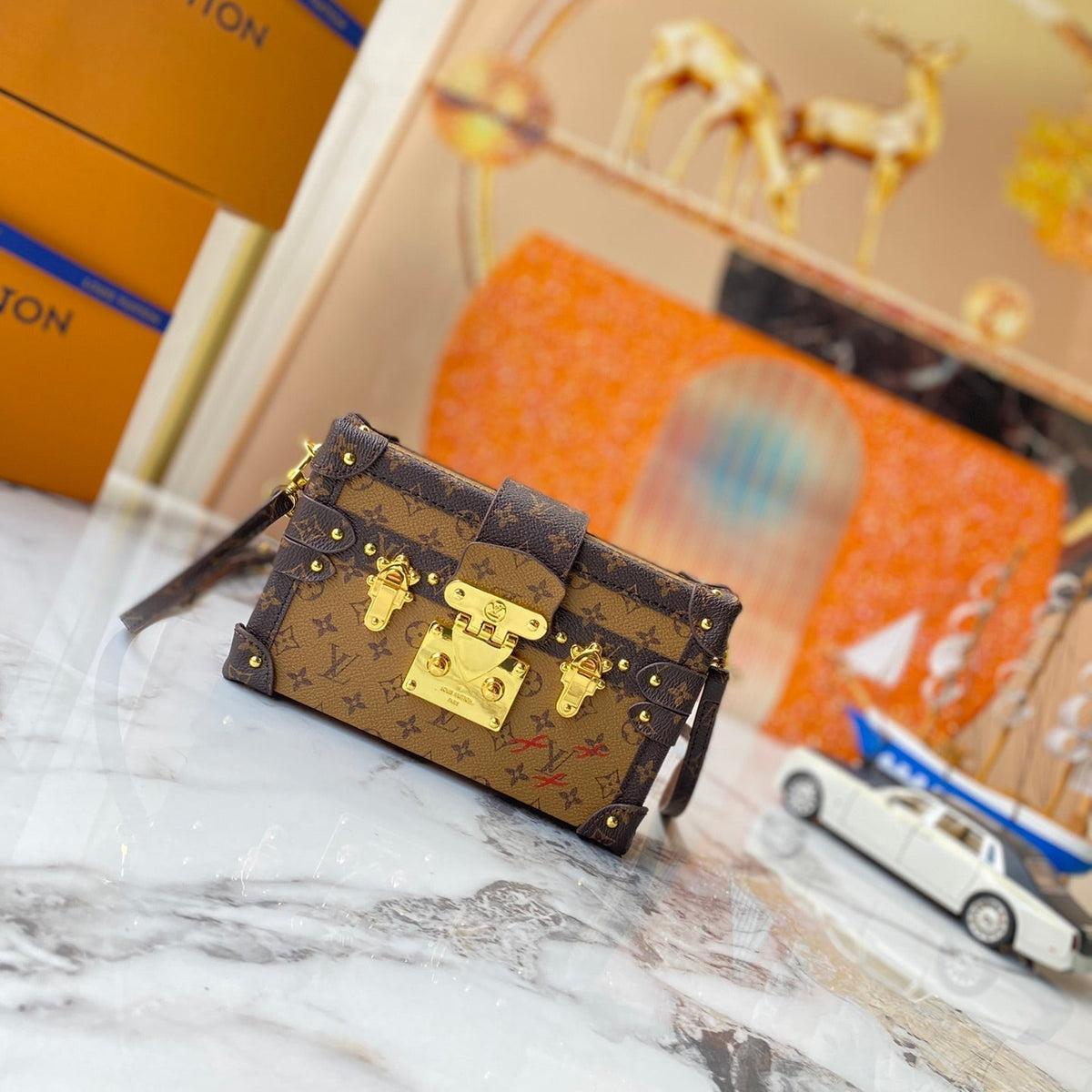 Elite Carryalls