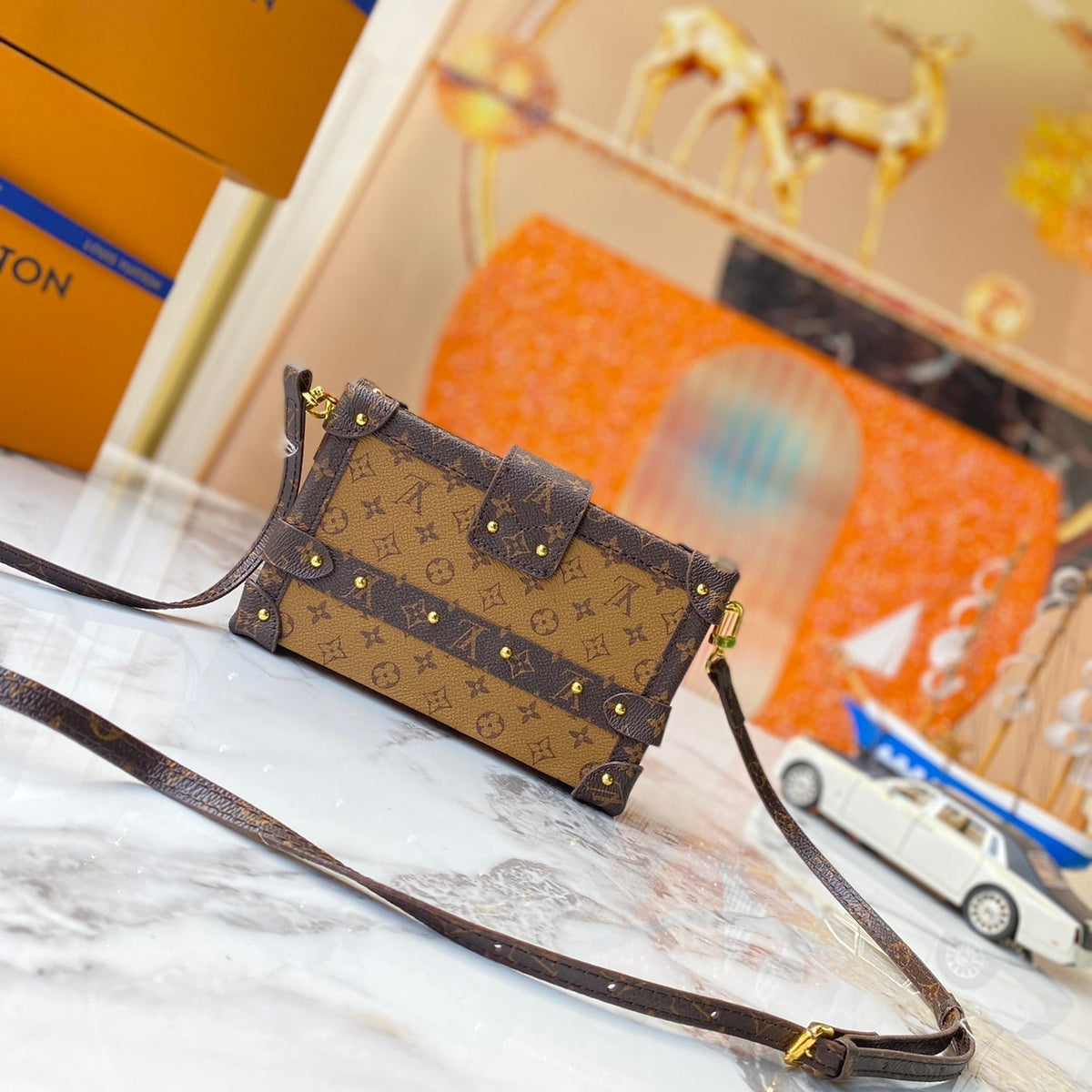 Elite Carryalls