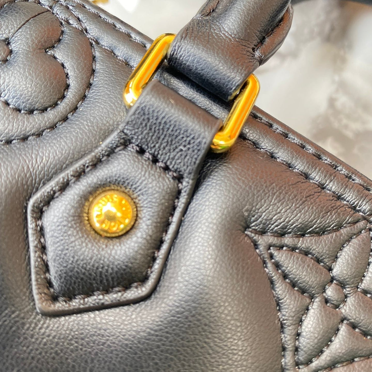 Elite Carryalls
