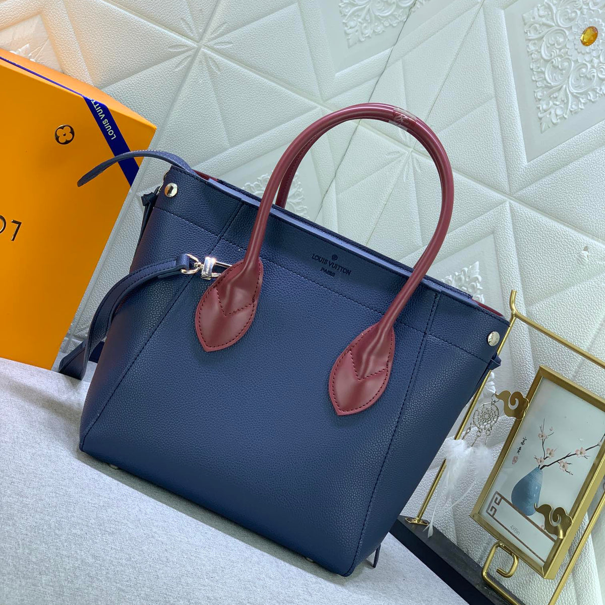 Elite Carryalls