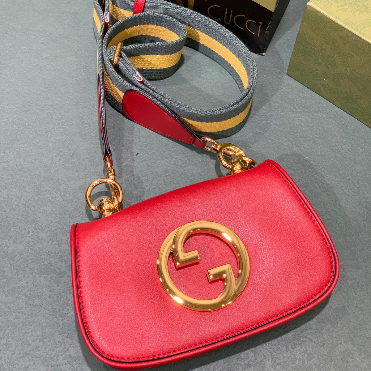 Elite Carryalls