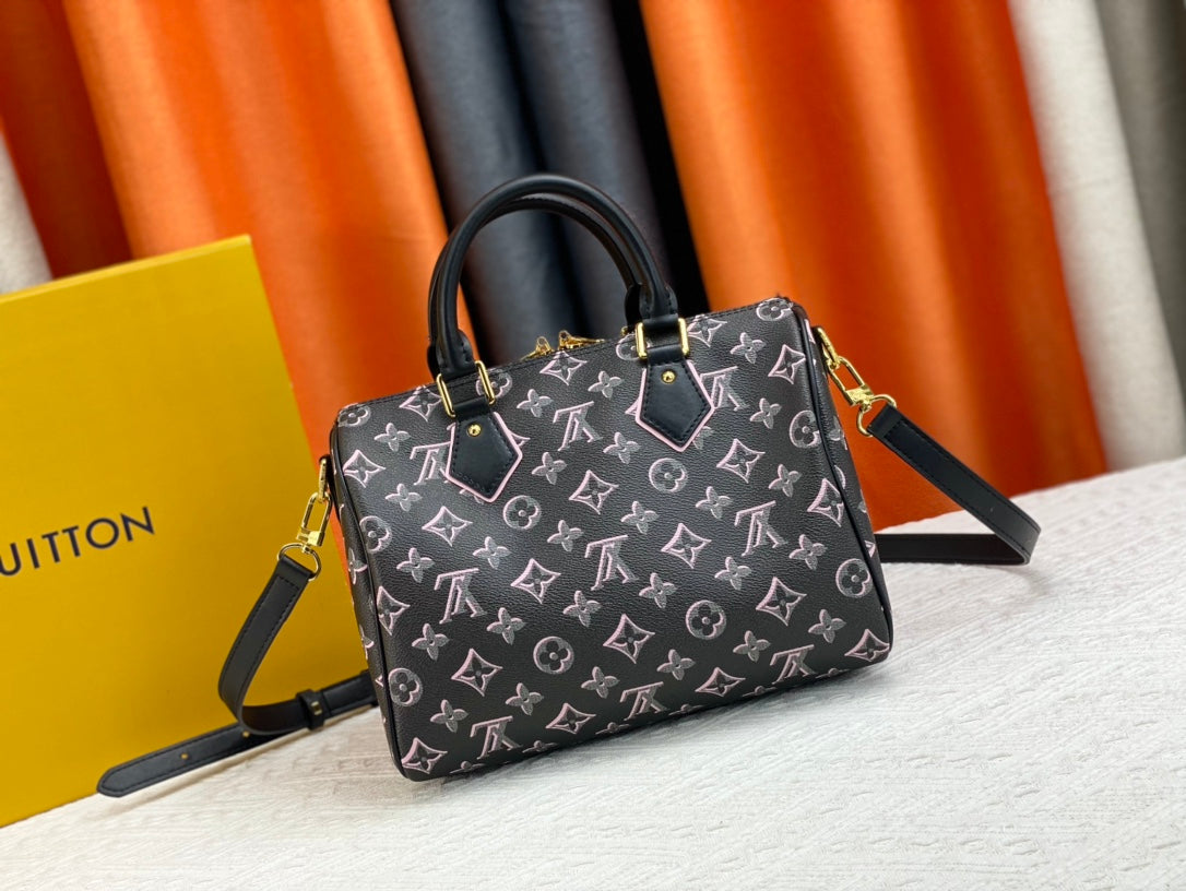 Elite Carryalls