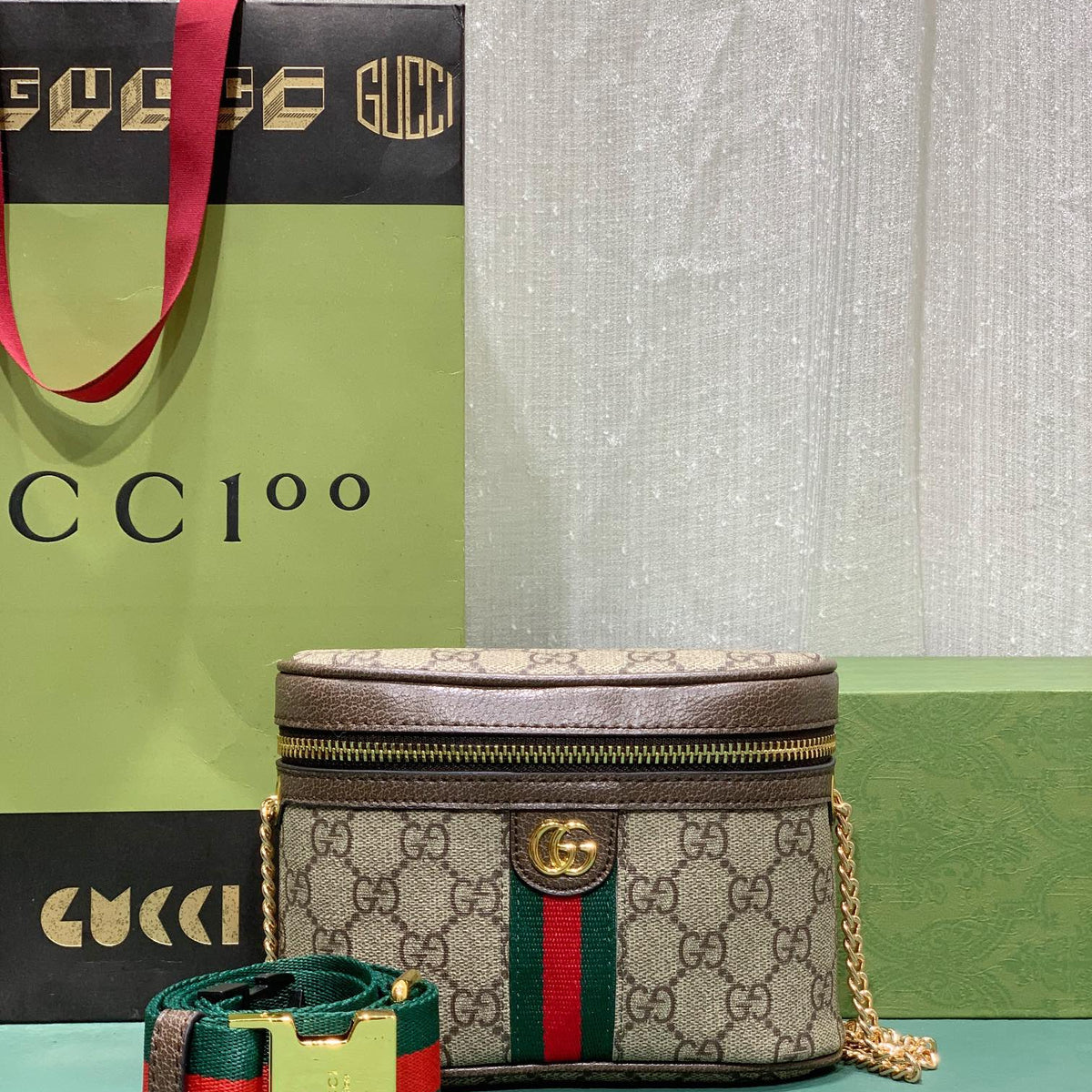 Elite Carryalls