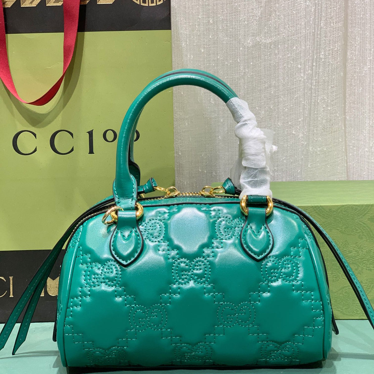 Elite Carryalls
