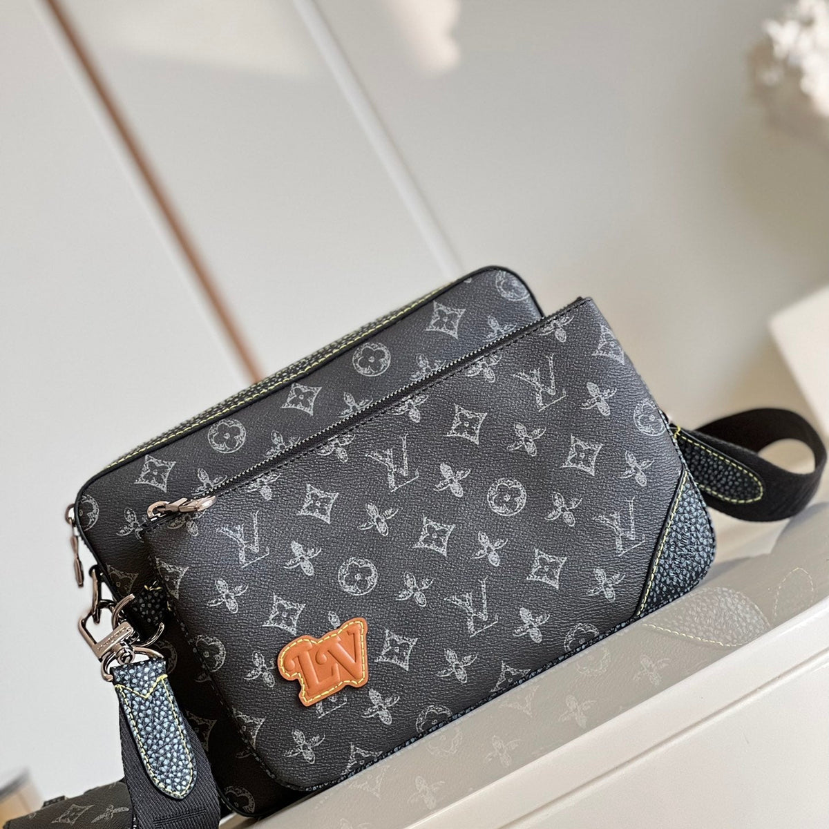 Elite Carryalls