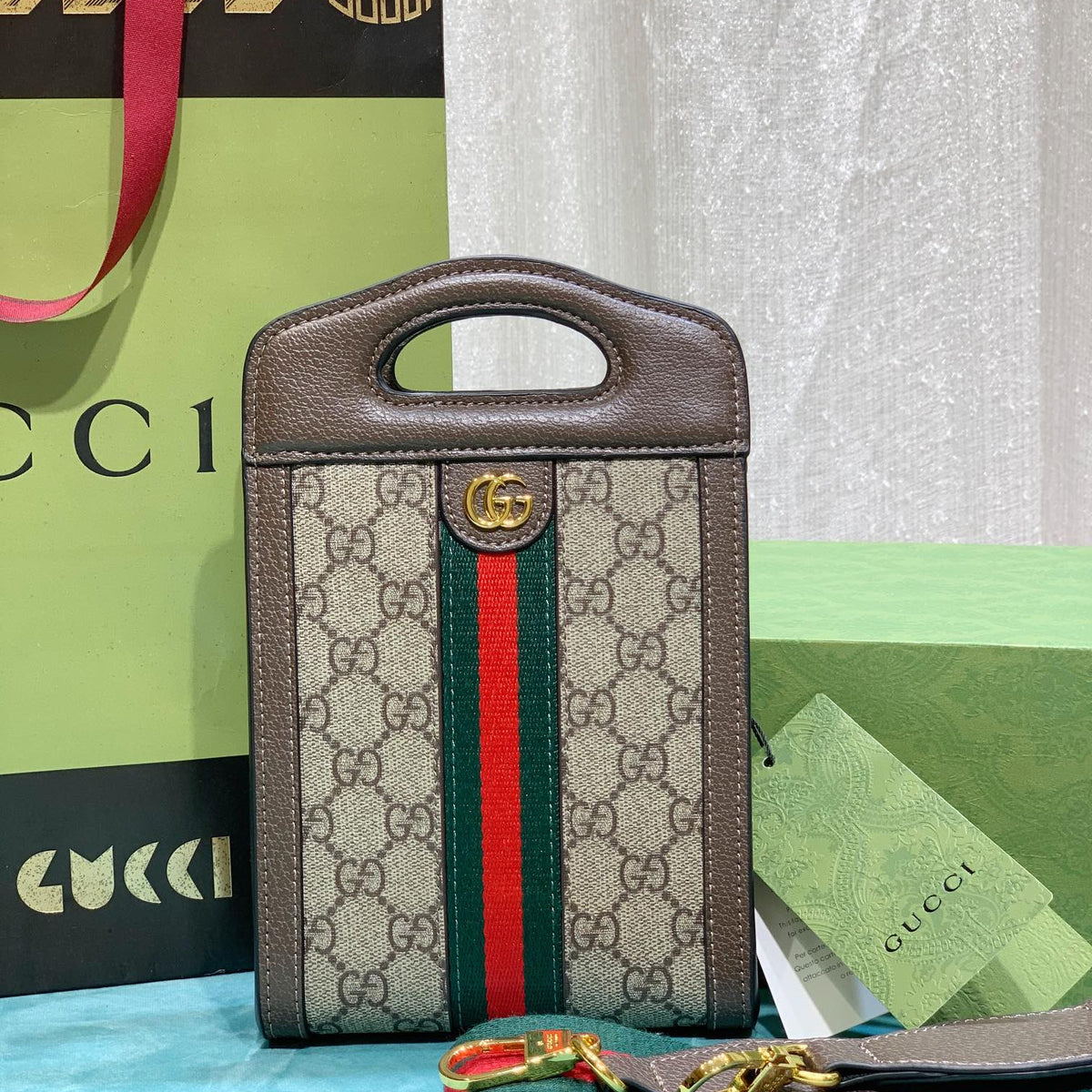 Elite Carryalls