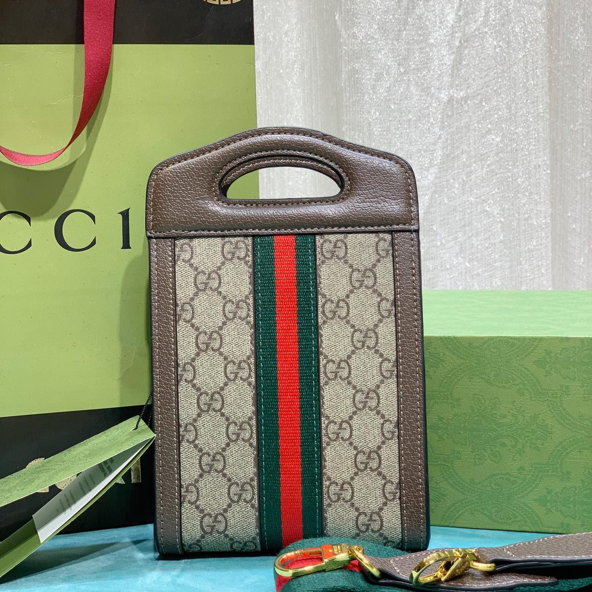 Elite Carryalls