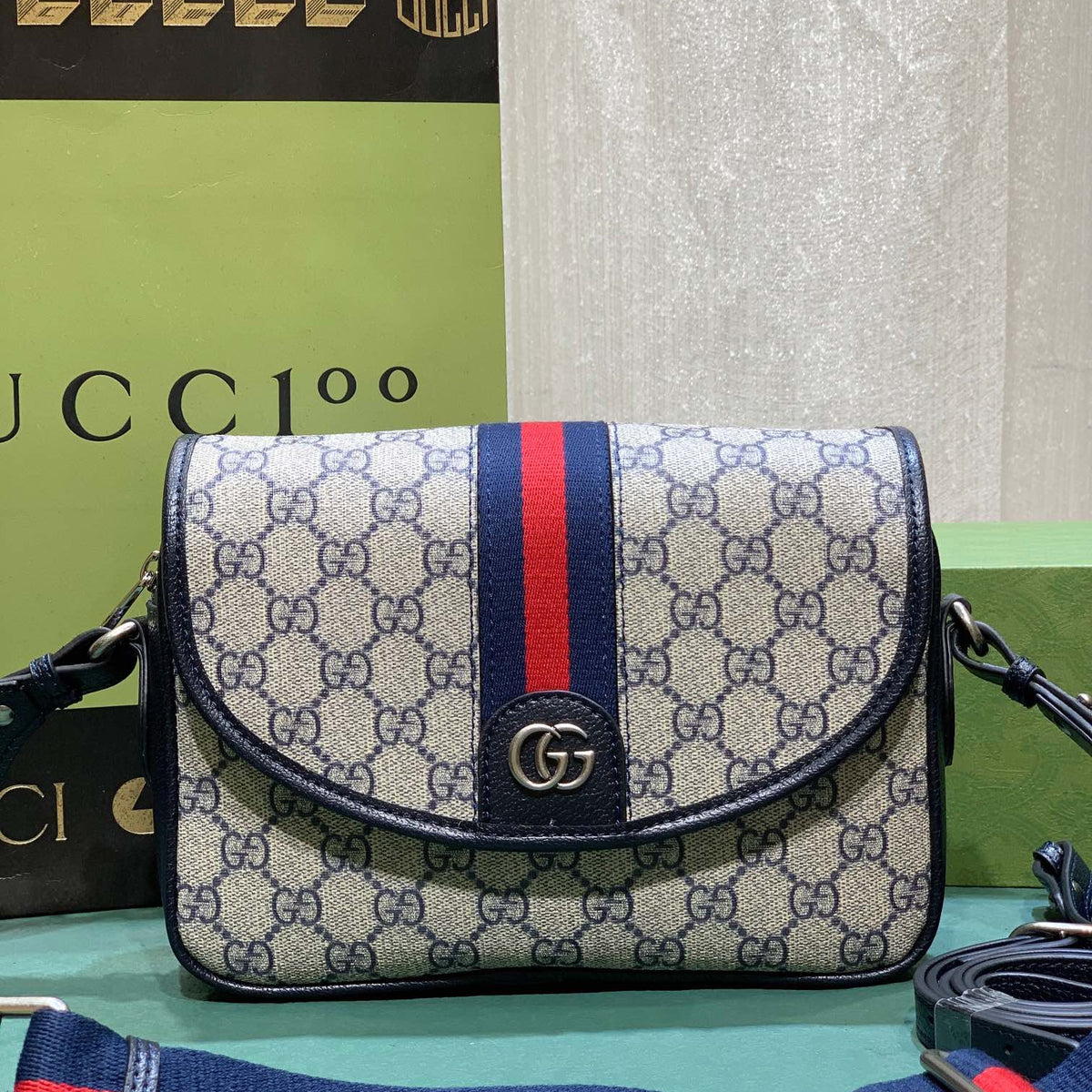 Elite Carryalls