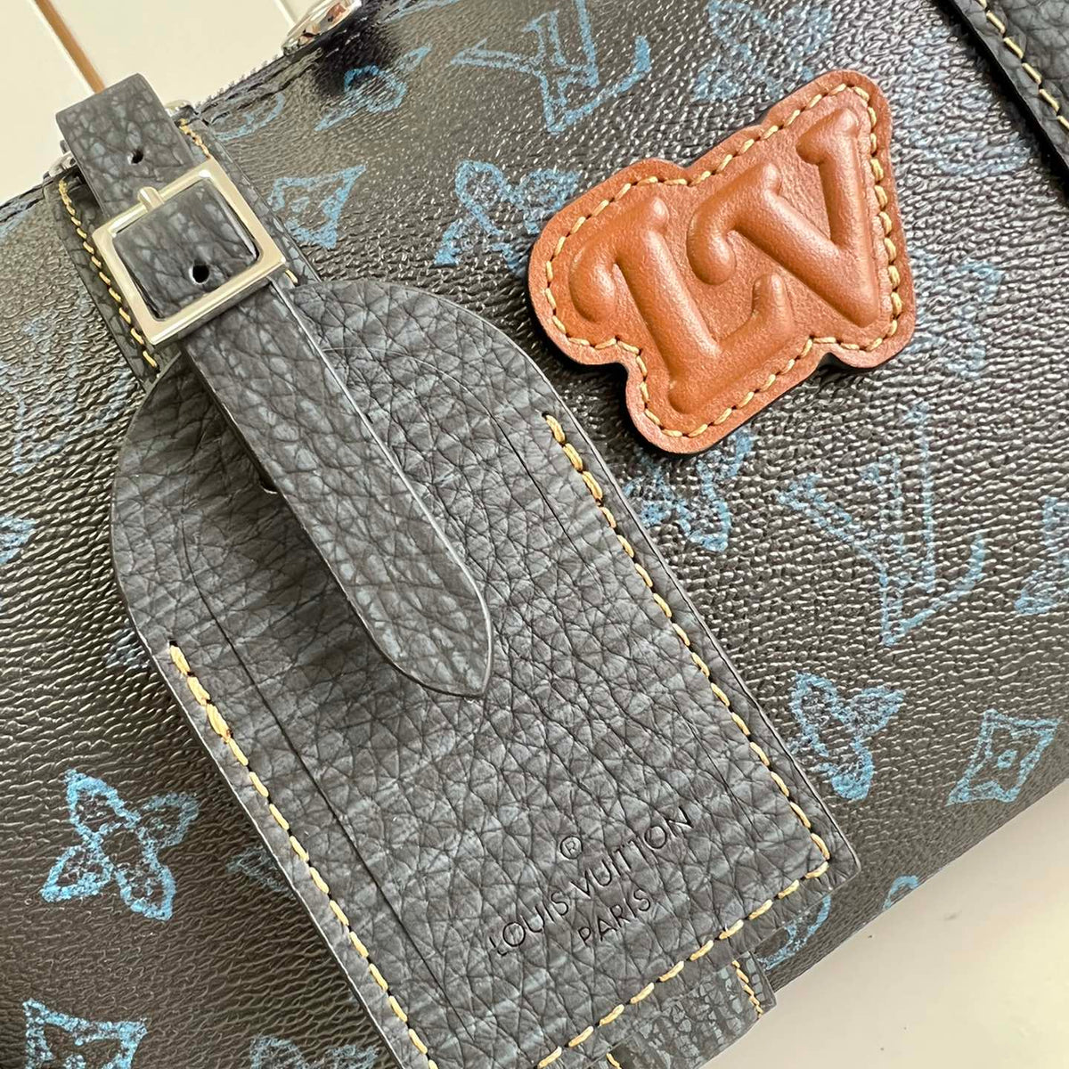 Elite Carryalls