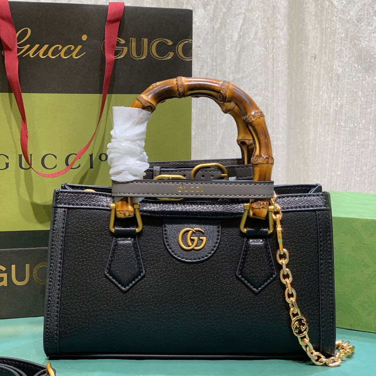 Elite Carryalls