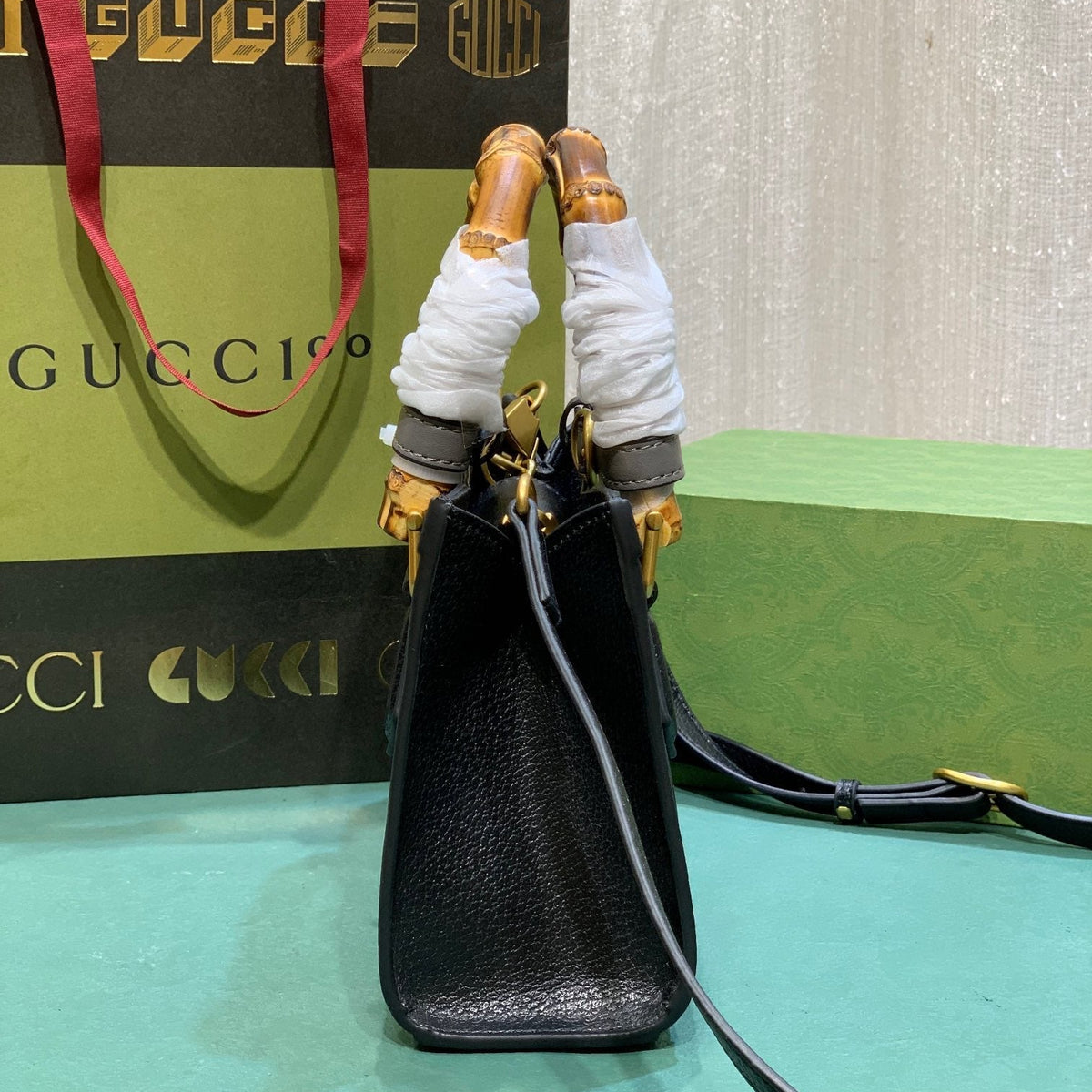Elite Carryalls