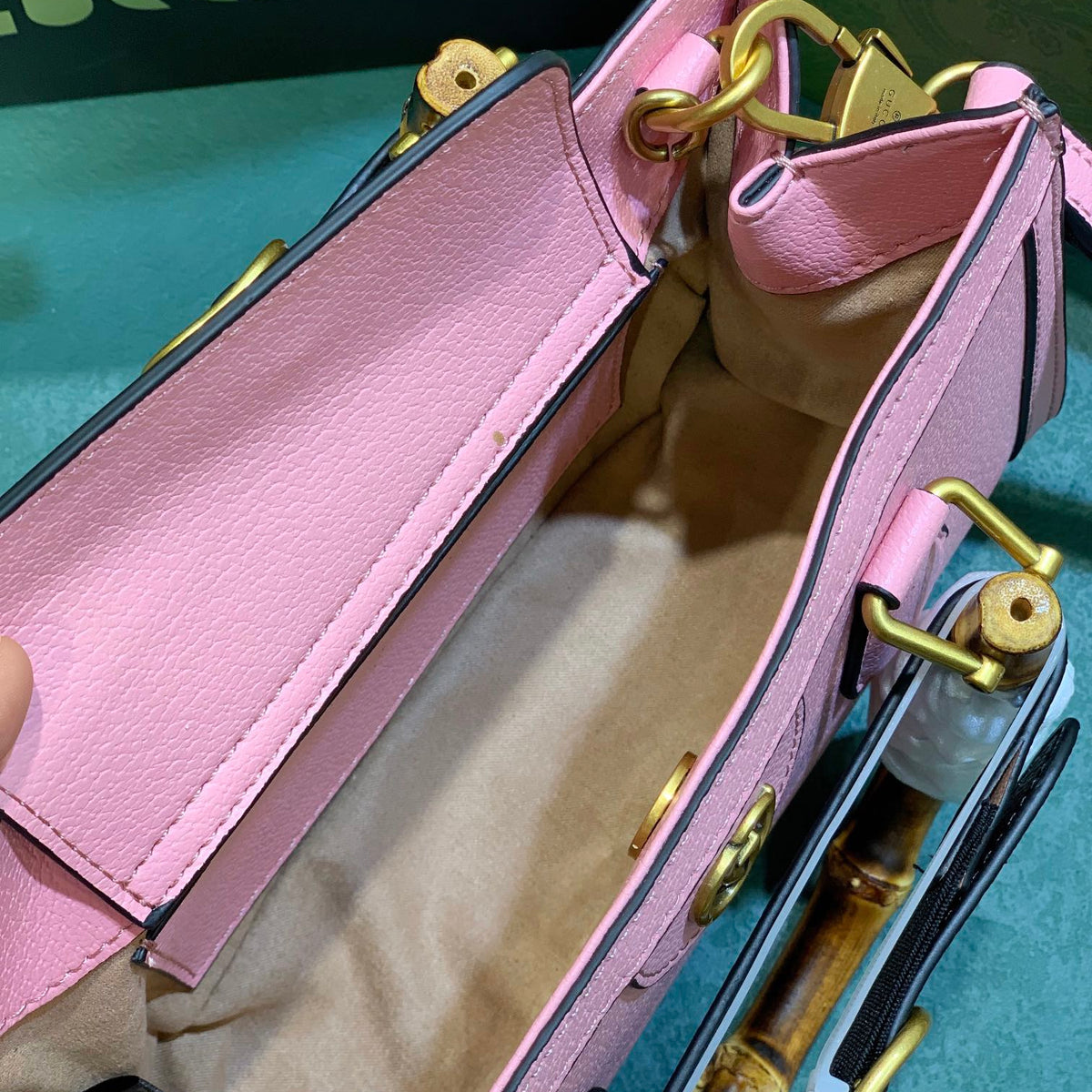 Elite Carryalls
