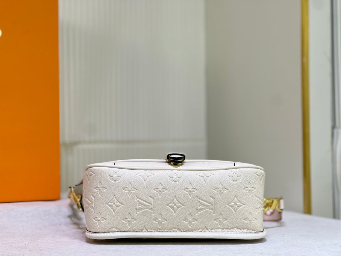 Elite Carryalls