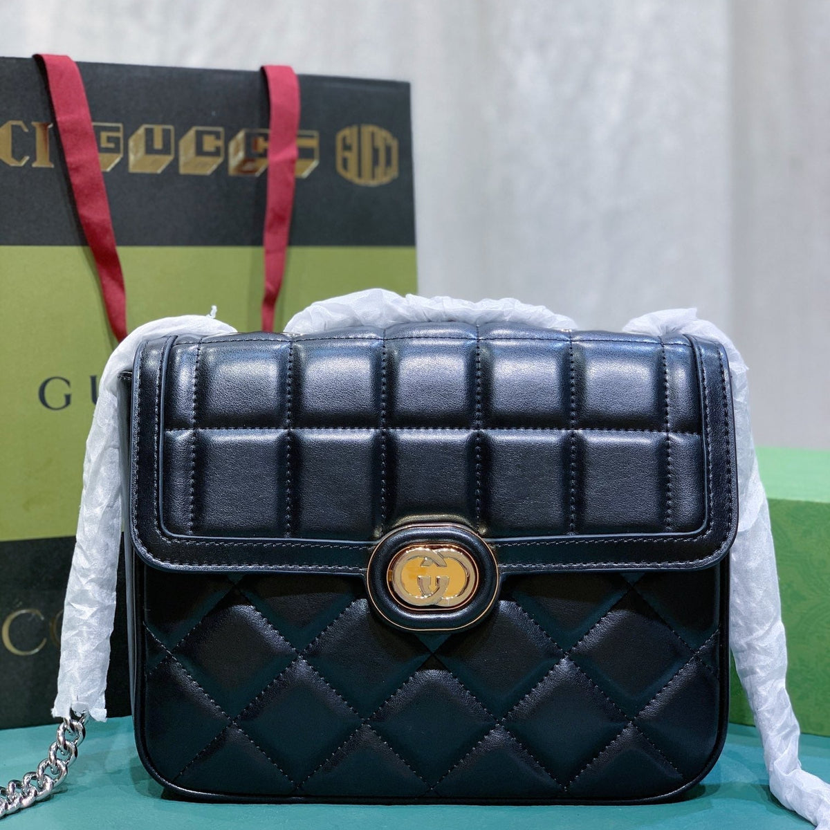 Elite Carryalls
