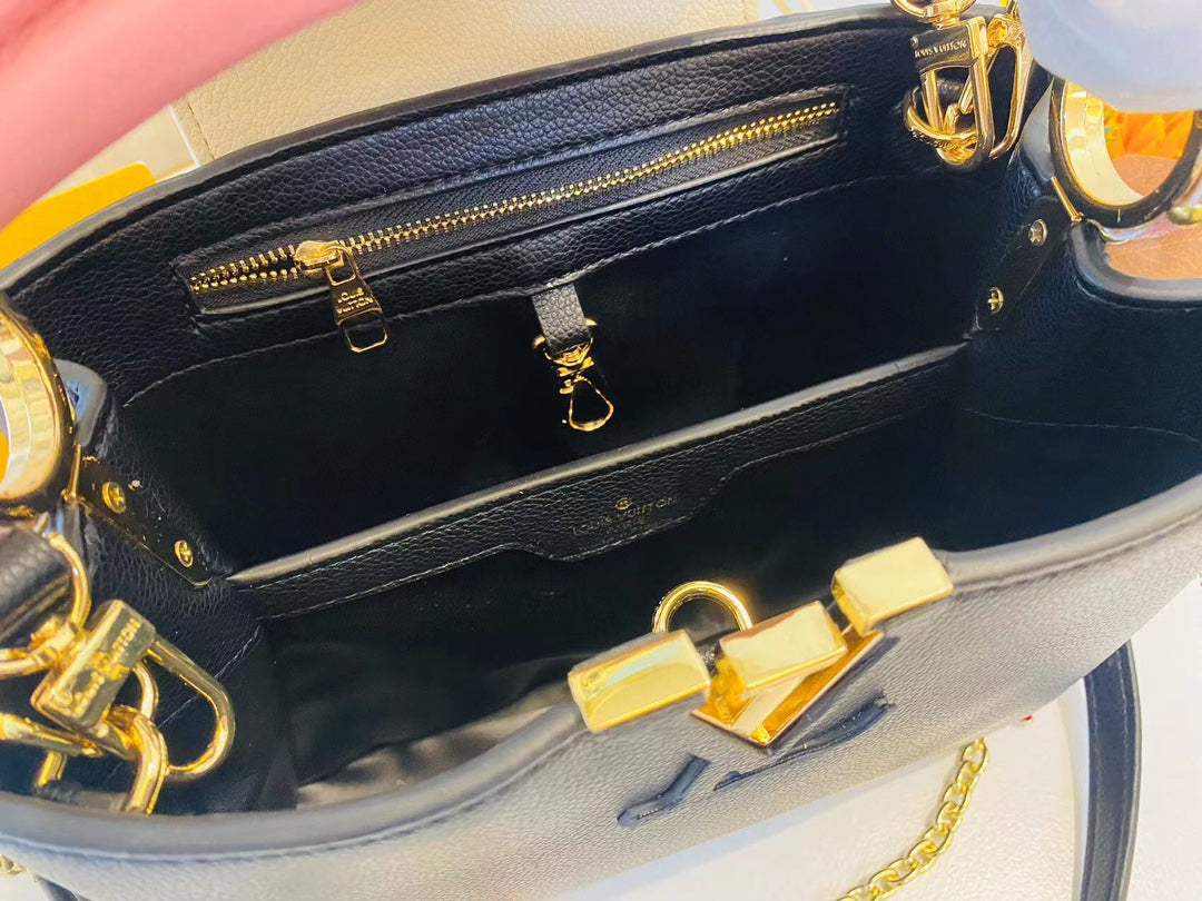 Elite Carryalls