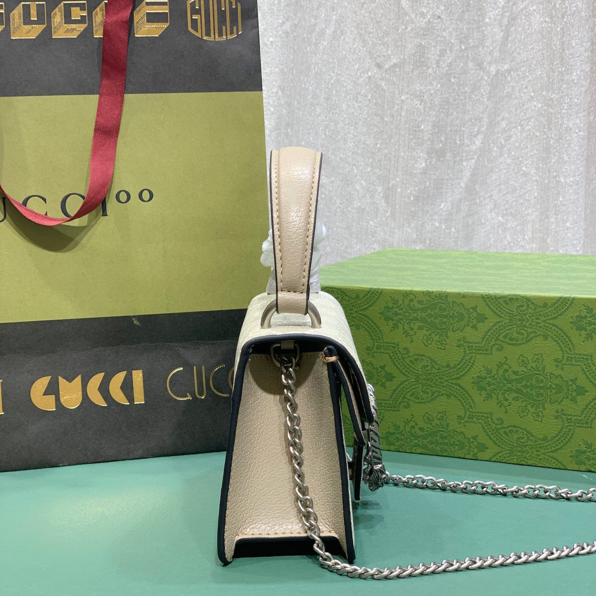Elite Carryalls