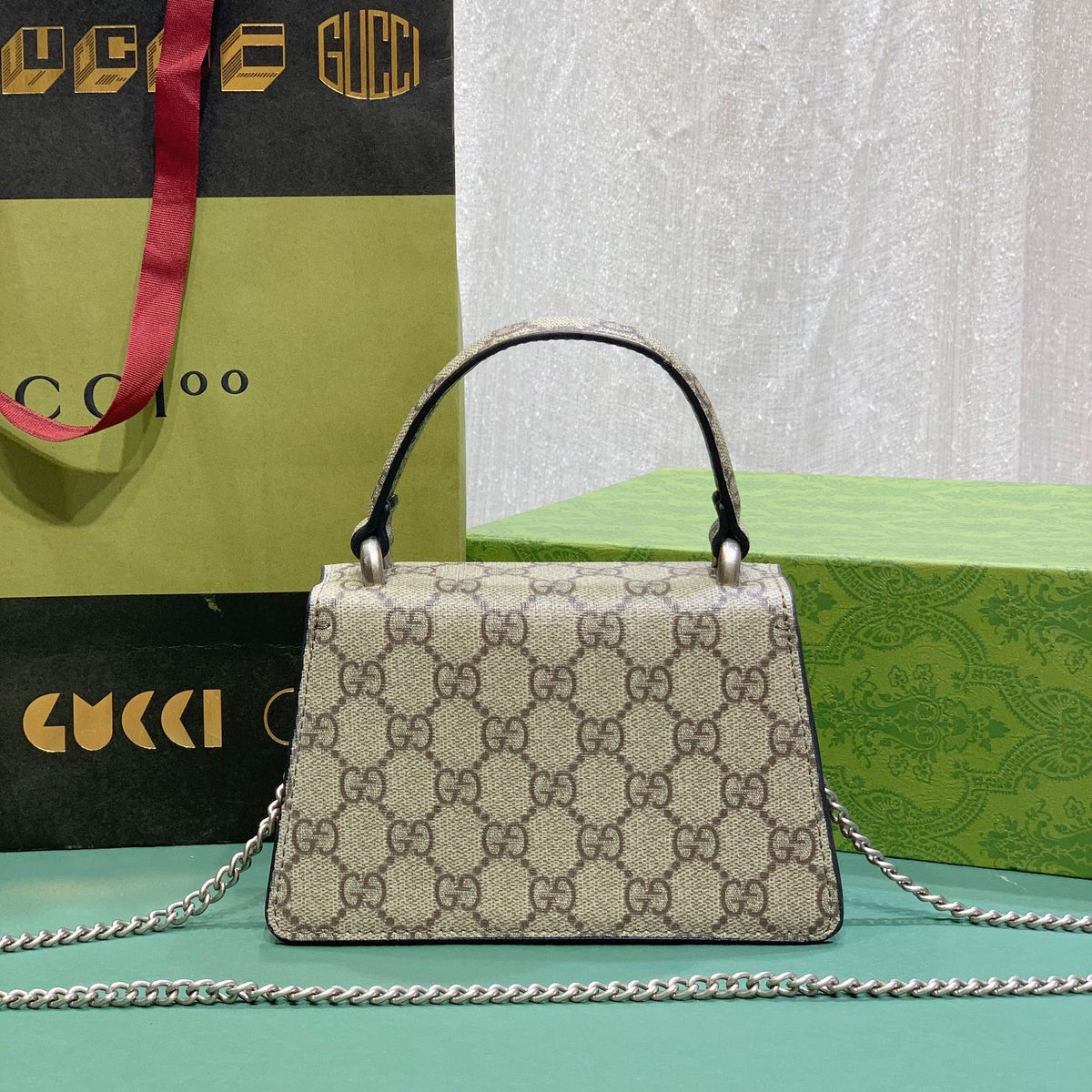 Elite Carryalls
