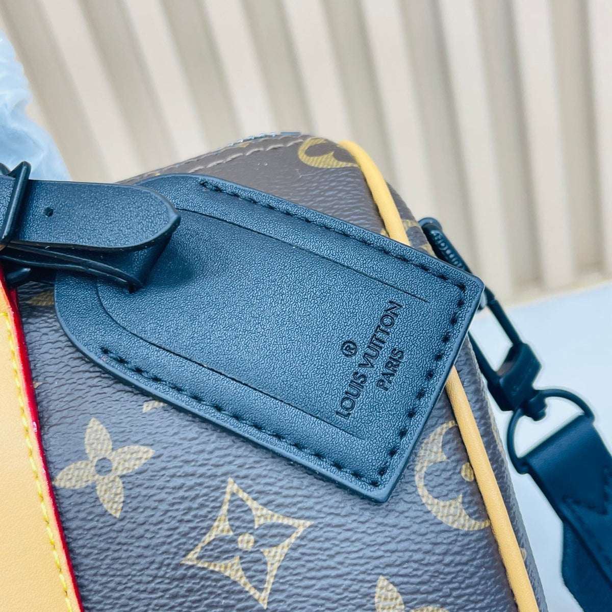 Elite Carryalls