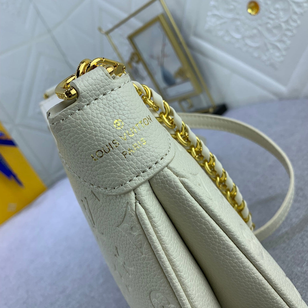 Elite Carryalls