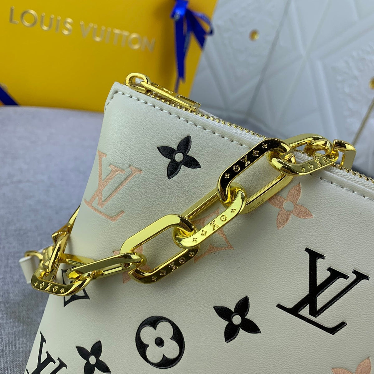 Elite Carryalls