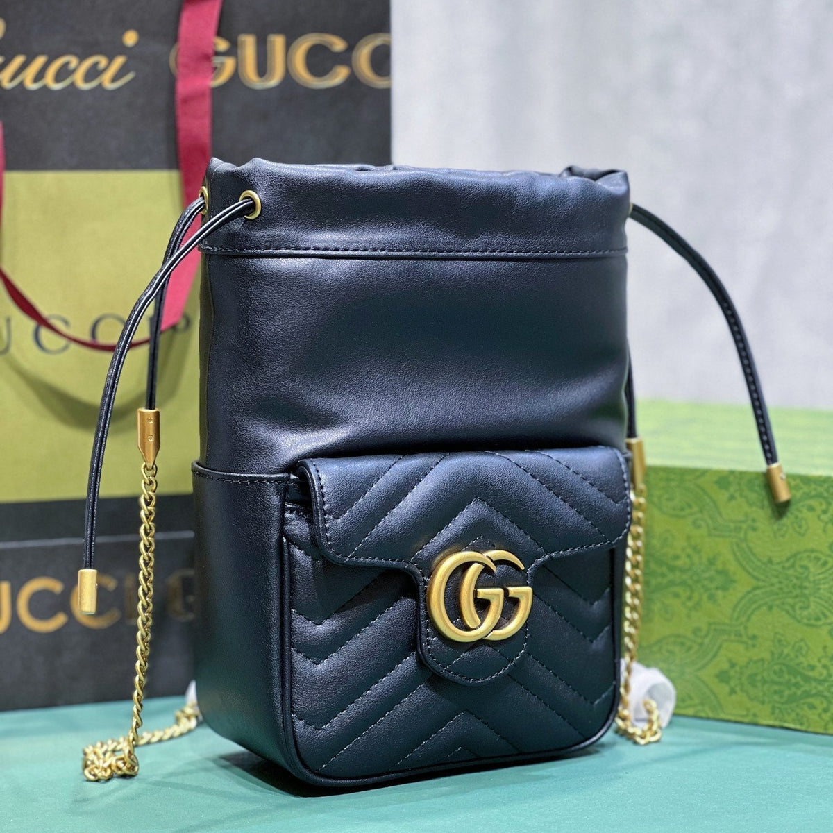 Elite Carryalls