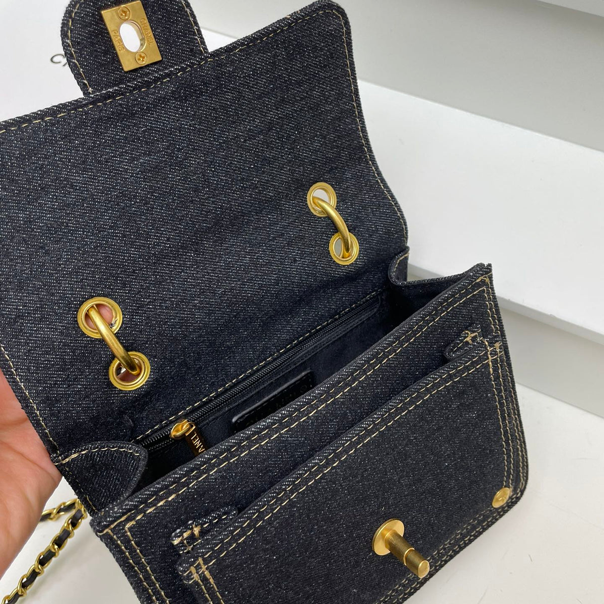 Elite Carryalls