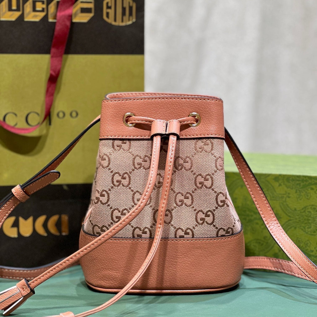 Elite Carryalls